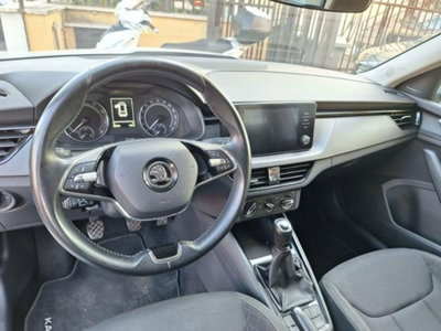 Skoda Kamiq 1.0 TSI 110 CV Dark Shade (15)