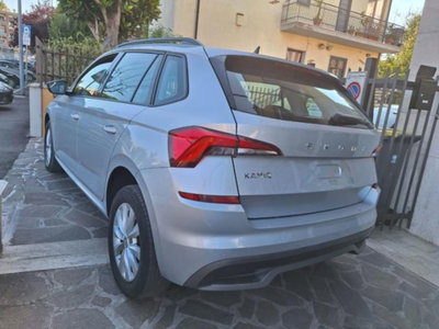 Skoda Kamiq 1.0 TSI 110 CV Dark Shade (4)