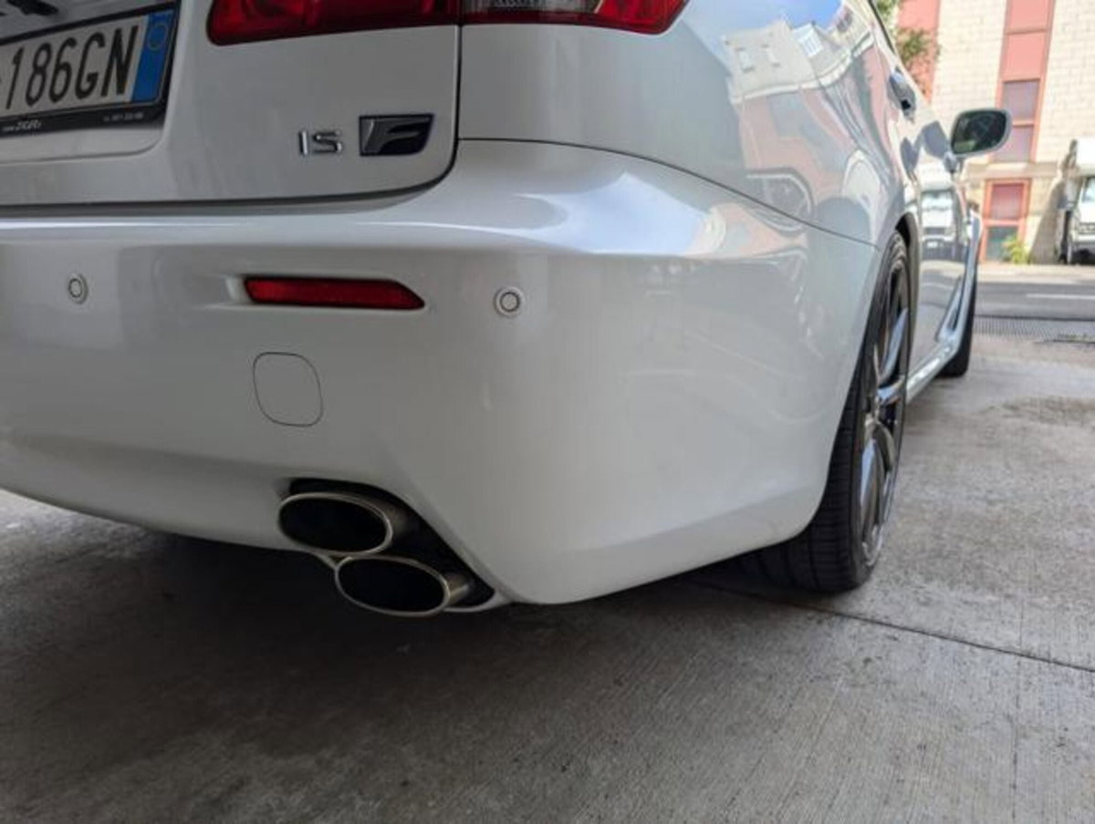 Lexus IS F 5.0 (10)