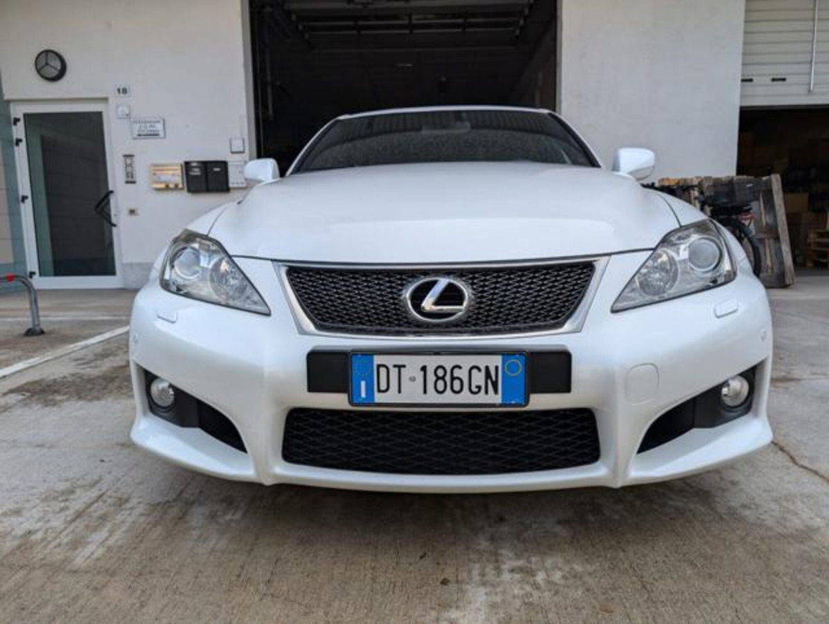 Lexus IS F 5.0 (3)