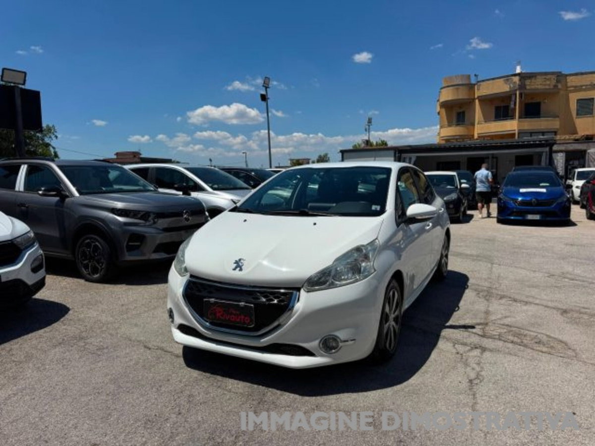 Peugeot 208 HDi 68 CV 5 porte Allure