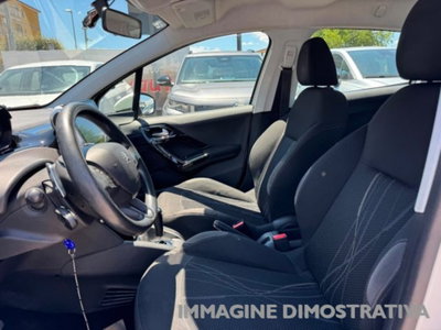 Peugeot 208 HDi 68 CV 5 porte Allure (10)