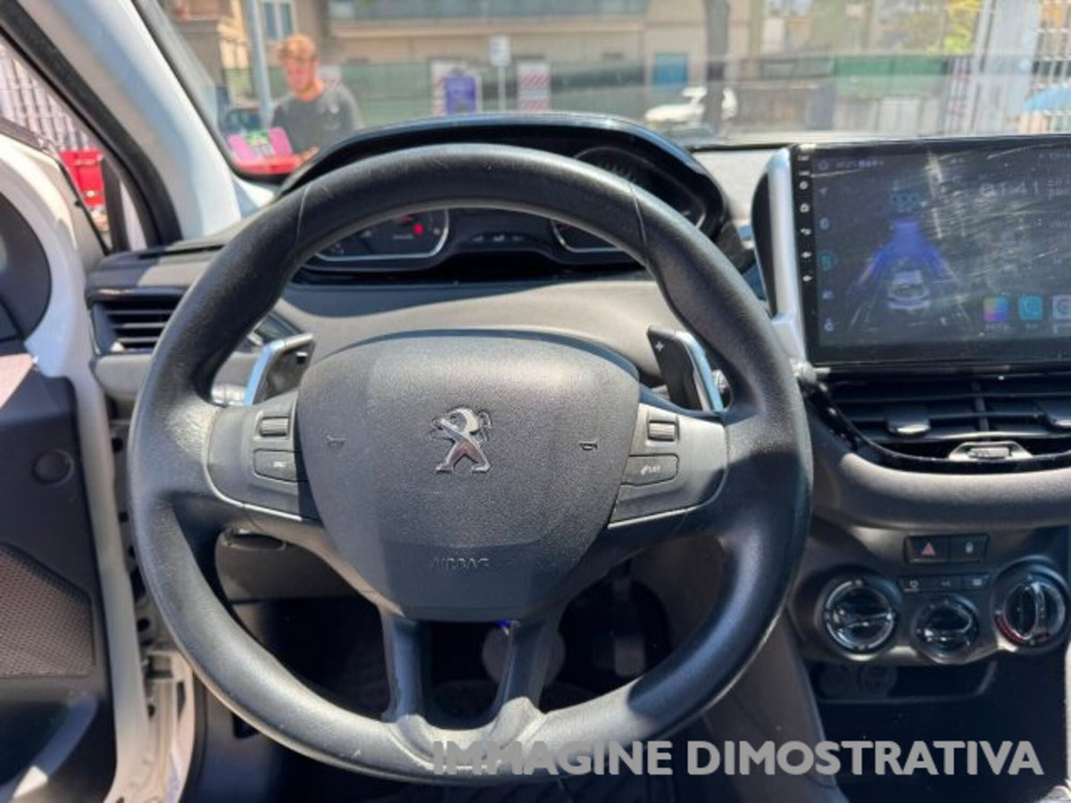 Peugeot 208 HDi 68 CV 5 porte Allure (14)
