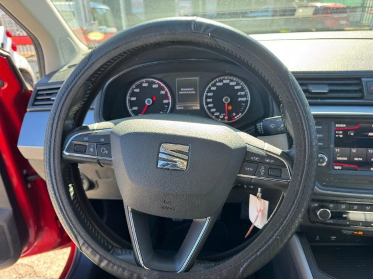 SEAT Arona 1.0 TGI FR (11)