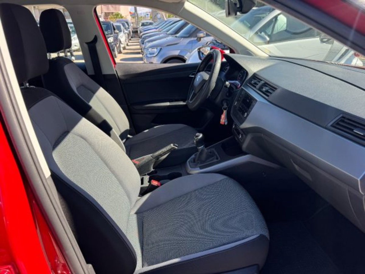 SEAT Arona 1.0 TGI FR (15)