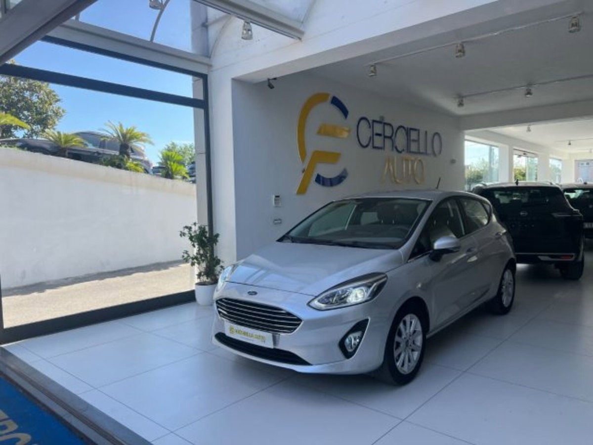 Ford Fiesta 1.5 EcoBlue 5 porte Titanium (2)