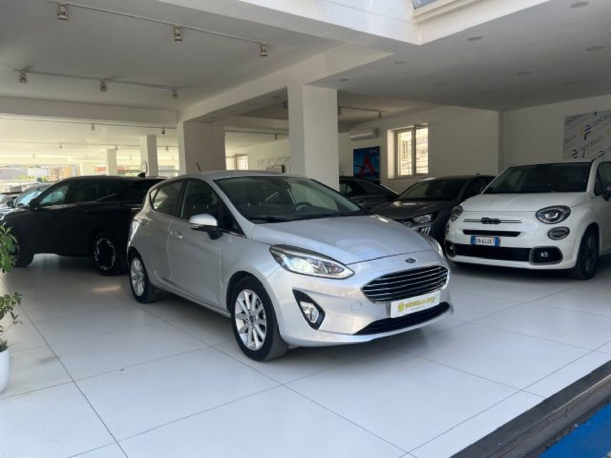Ford Fiesta 1.5 EcoBlue 5 porte Titanium (8)