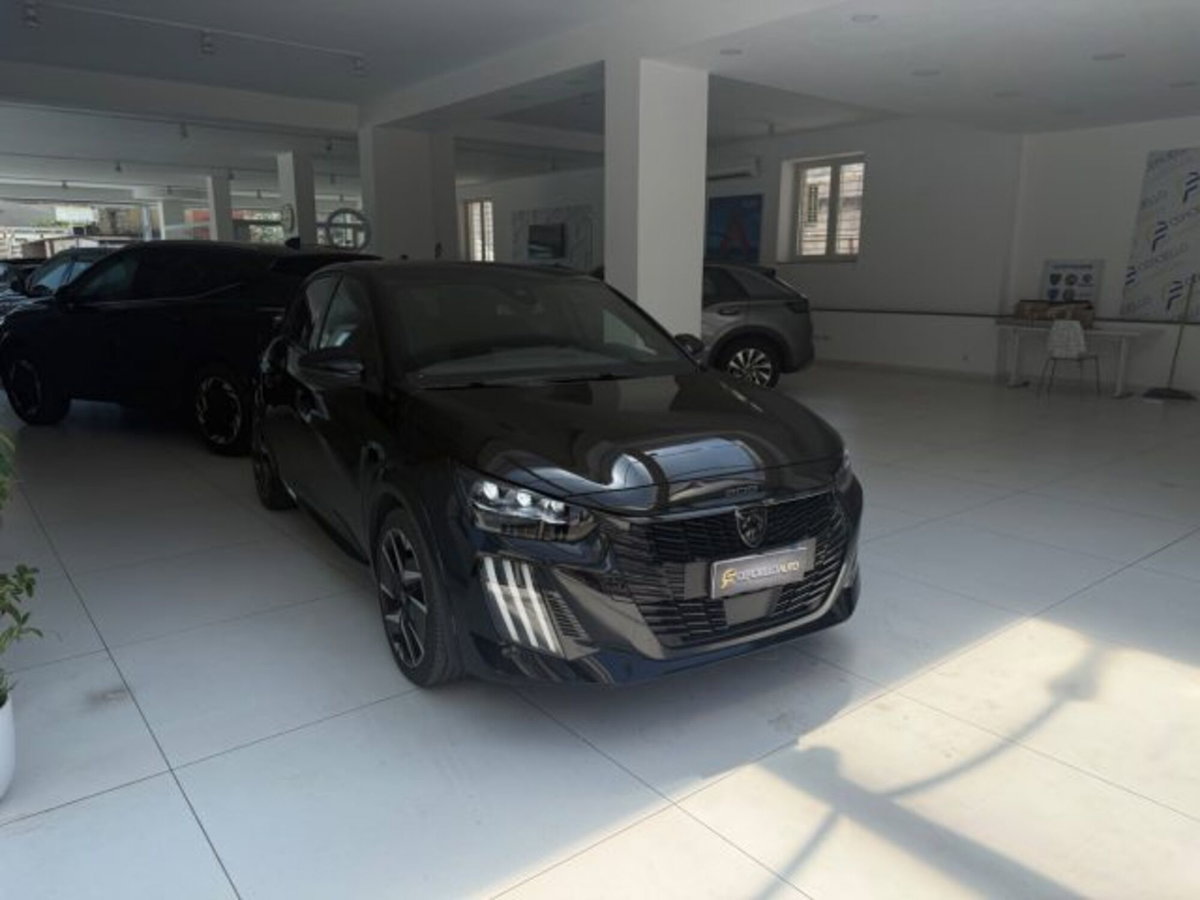 Peugeot 208 51 kWh GT (3)