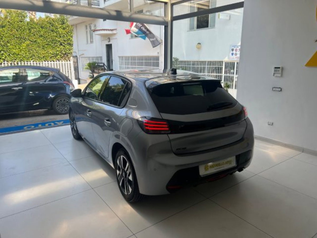 Peugeot 208 1.2 puretech Active s&s 100cv (11)