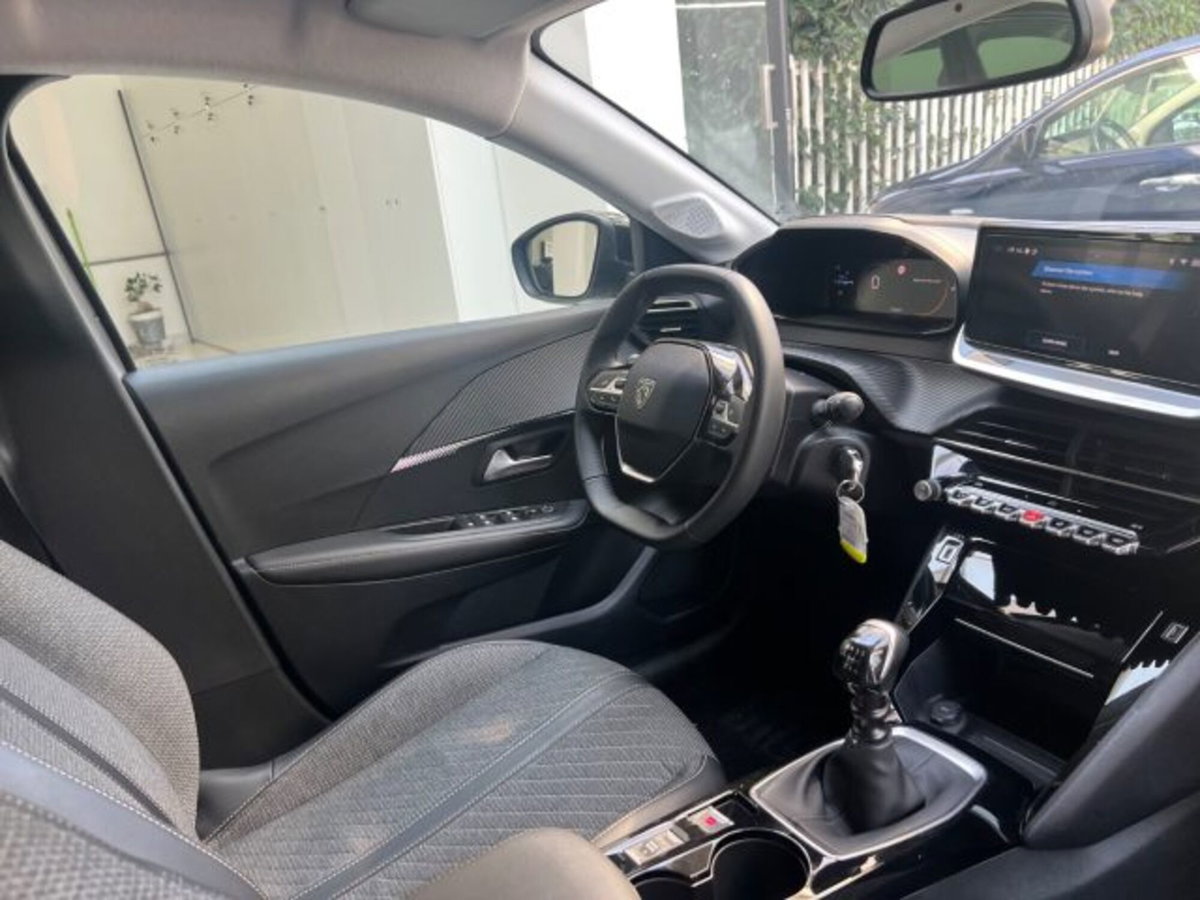 Peugeot 208 1.2 puretech Active s&s 100cv (19)