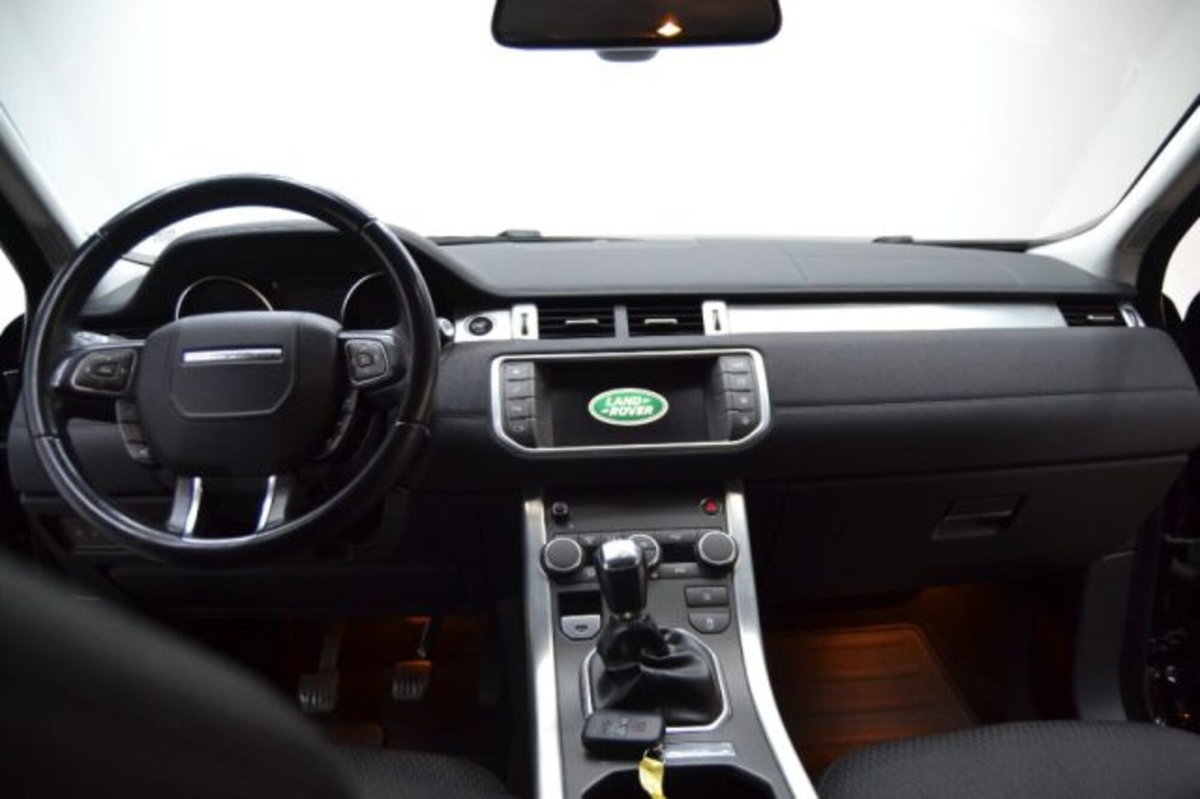 Land Rover Range Rover Evoque 2.0 eD4 5p. SE Dynamic (9)