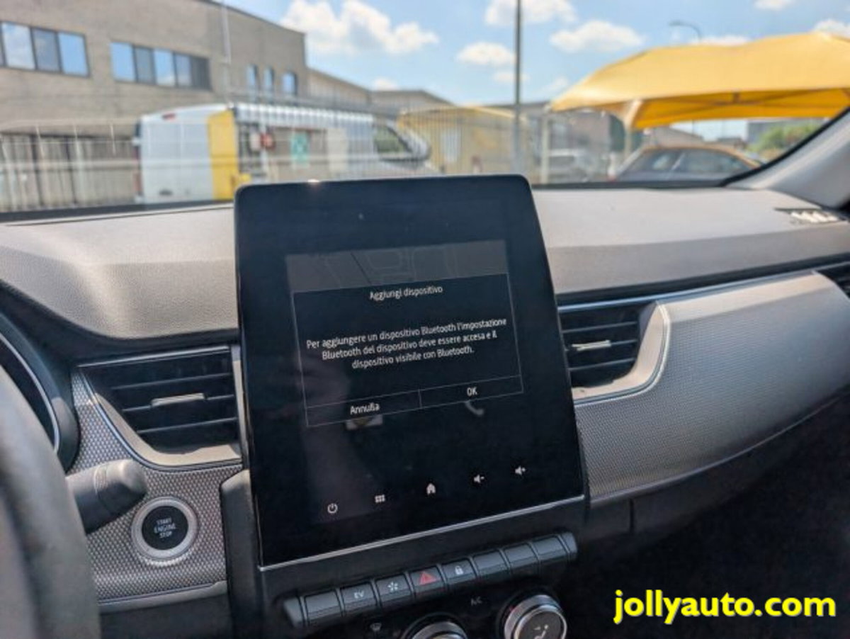 Renault Arkana Hybrid E-Tech 145 CV Techno (16)
