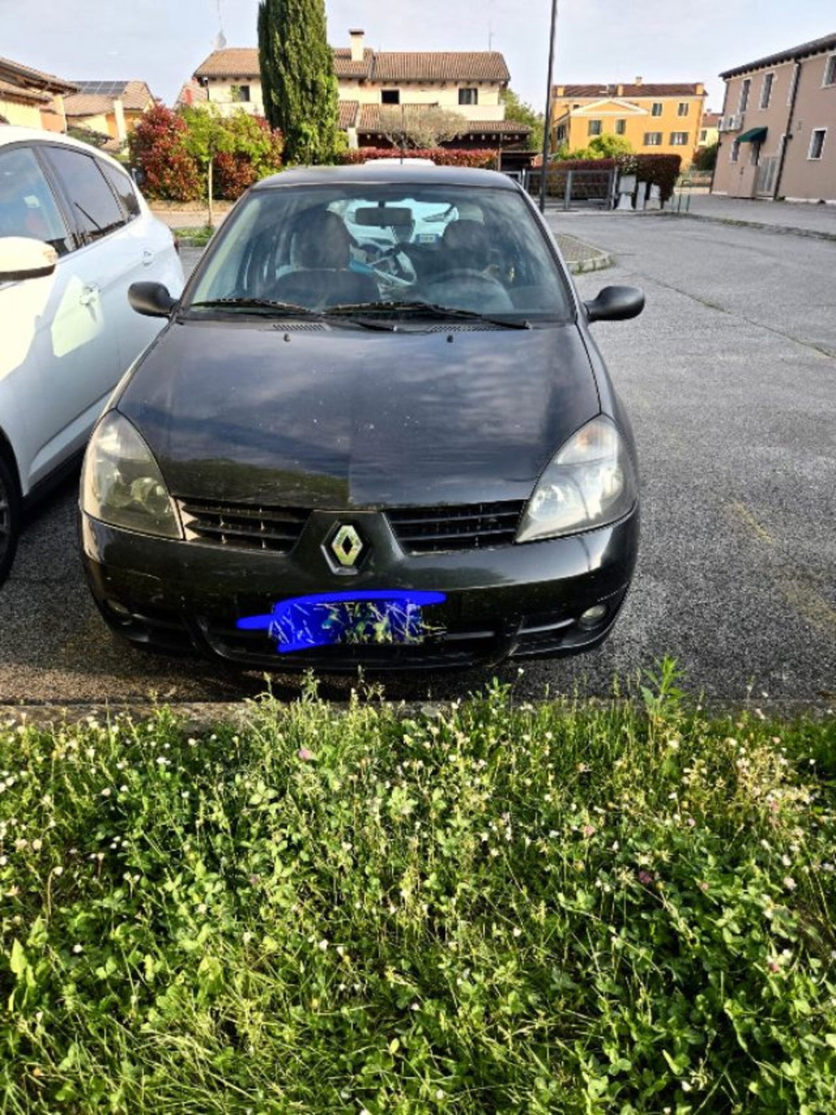 Renault Clio Storia 1.2 16V 5 porte GPL Confort (2)