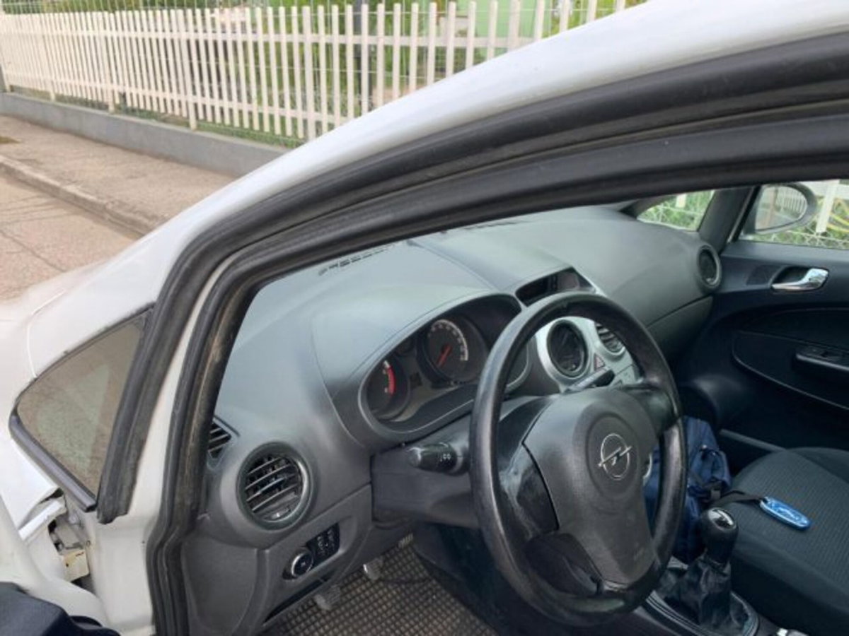 Opel Corsa 1.3 CDTI 75CV F.AP. 3 porte Van (2)