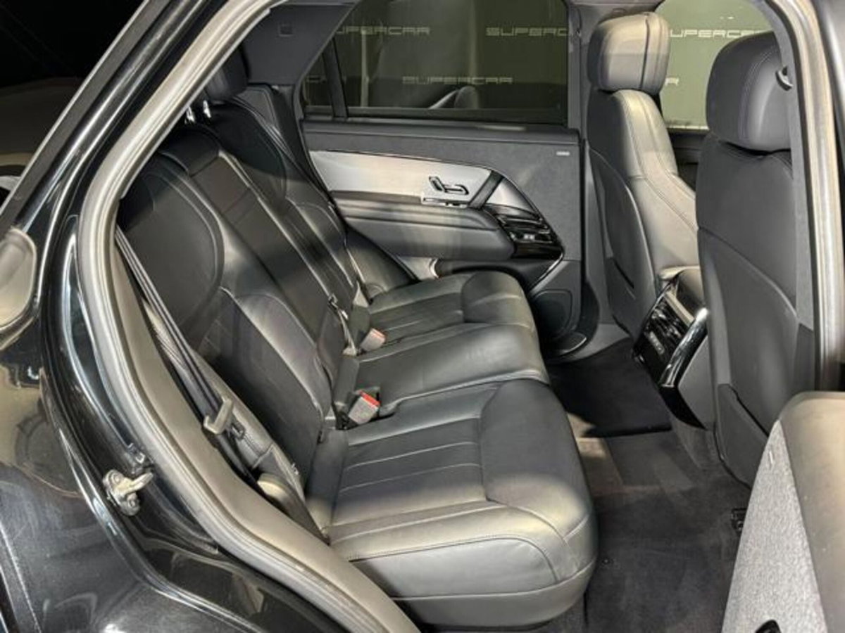 Land Rover Range Rover Sport 3.0D l6 249 CV HSE Dynamic Stealth (14)