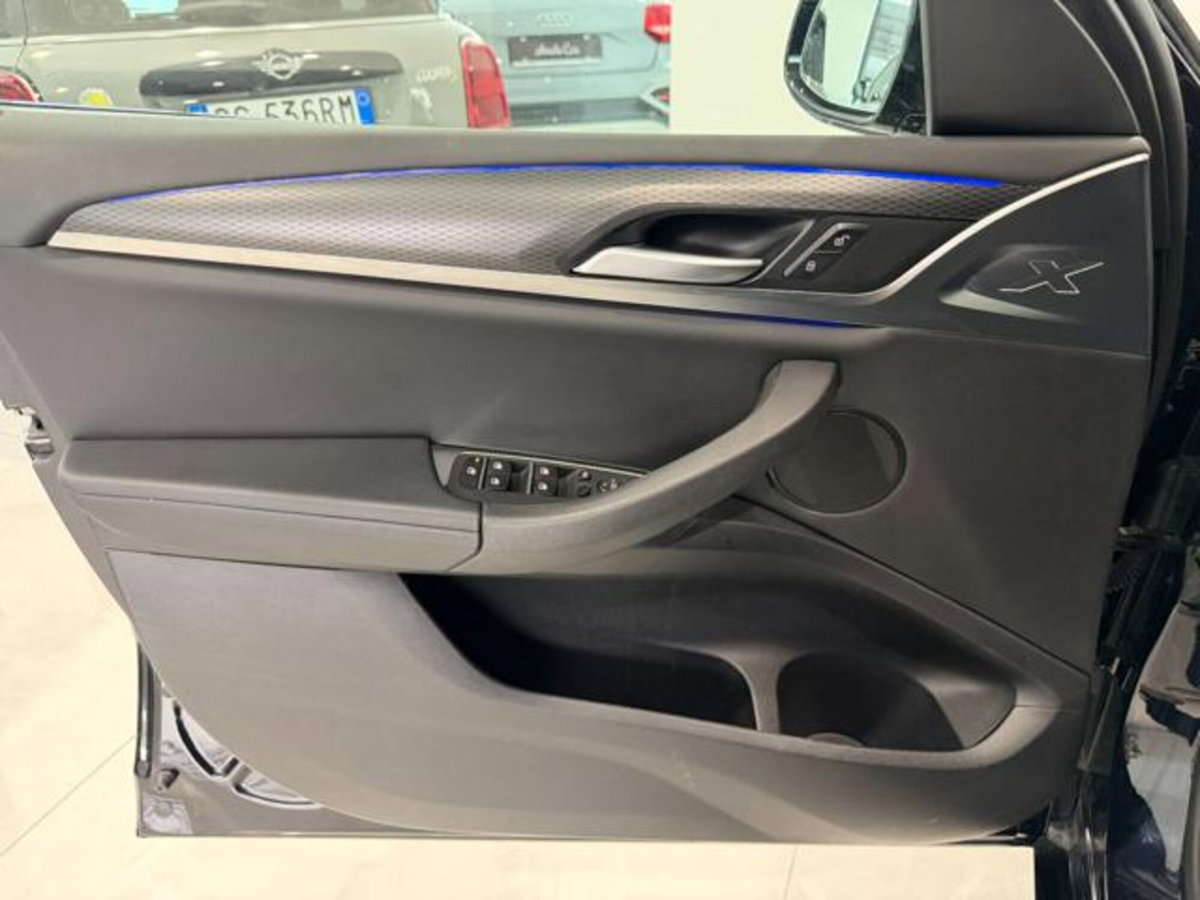 BMW X4 xdrive20i mhev 48V Msport auto (18)