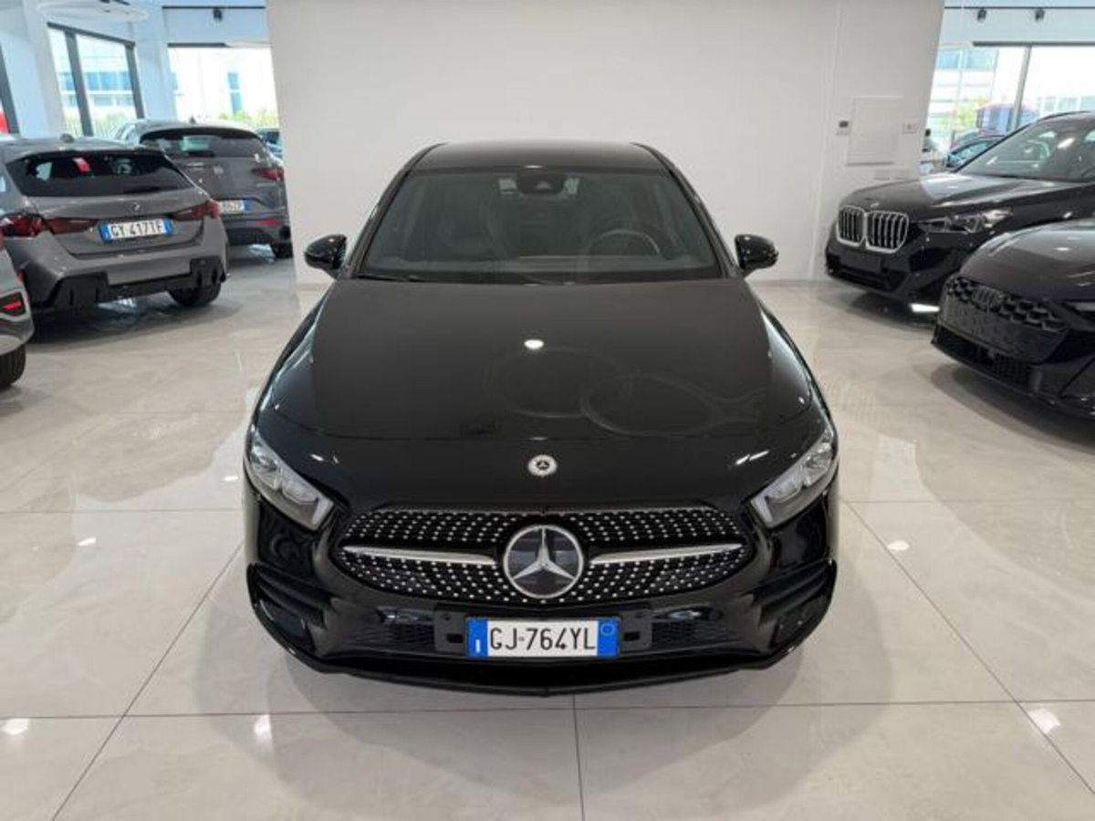 Mercedes-Benz Classe A Sedan 200 Automatic 4p. Premium (18)
