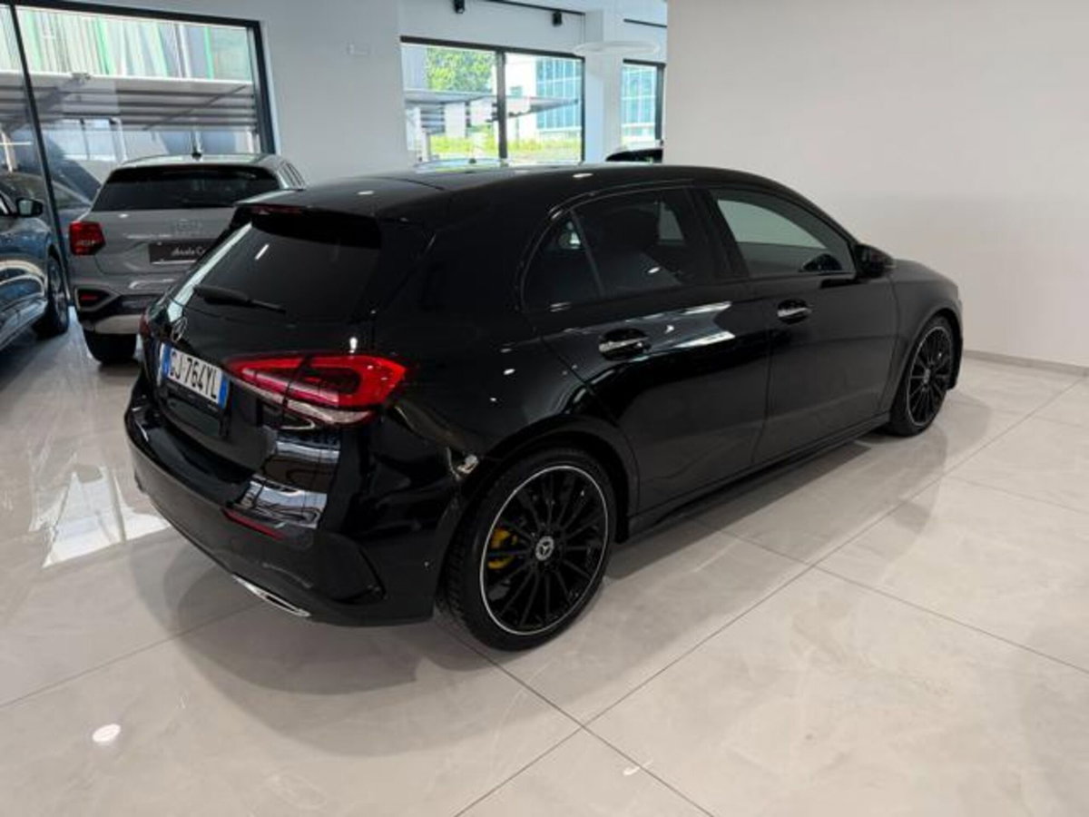 Mercedes-Benz Classe A Sedan 200 Automatic 4p. Premium (3)
