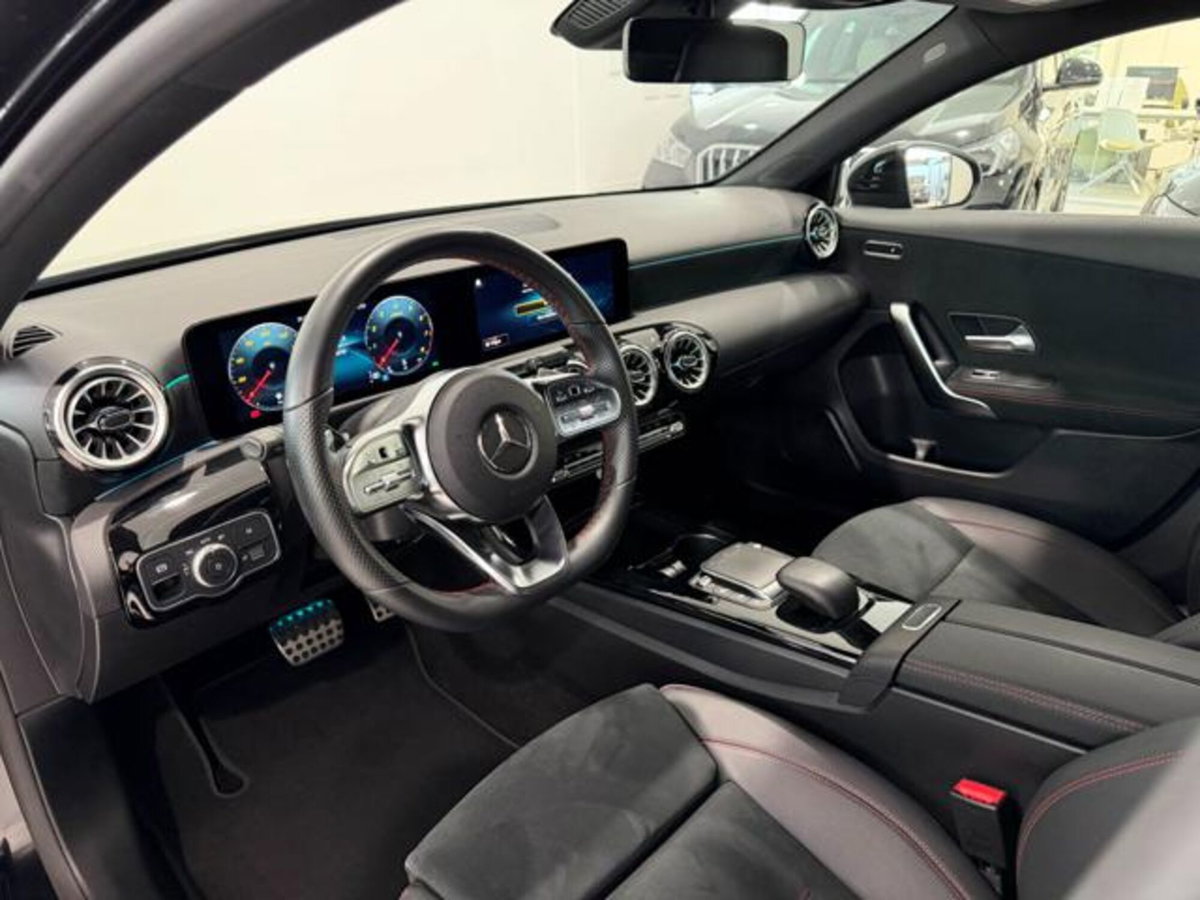 Mercedes-Benz Classe A Sedan 200 Automatic 4p. Premium (7)