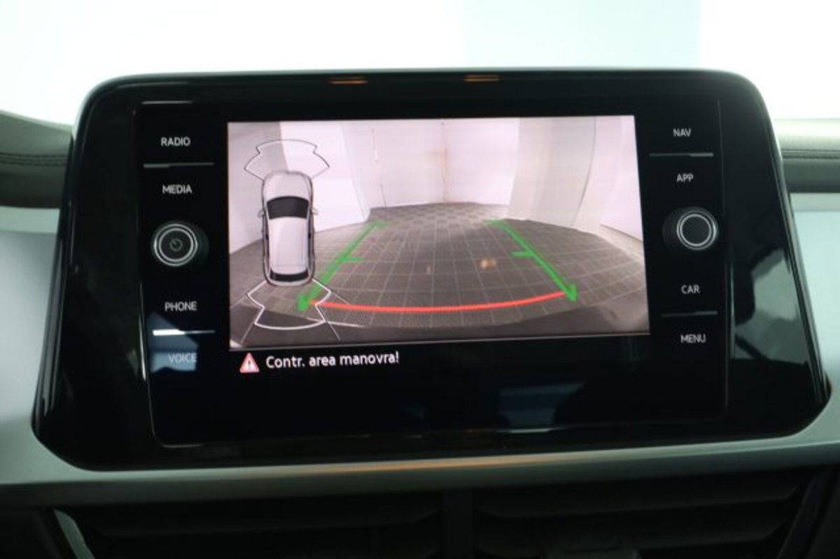 Volkswagen T-Roc 1.5 tsi Life dsg (12)