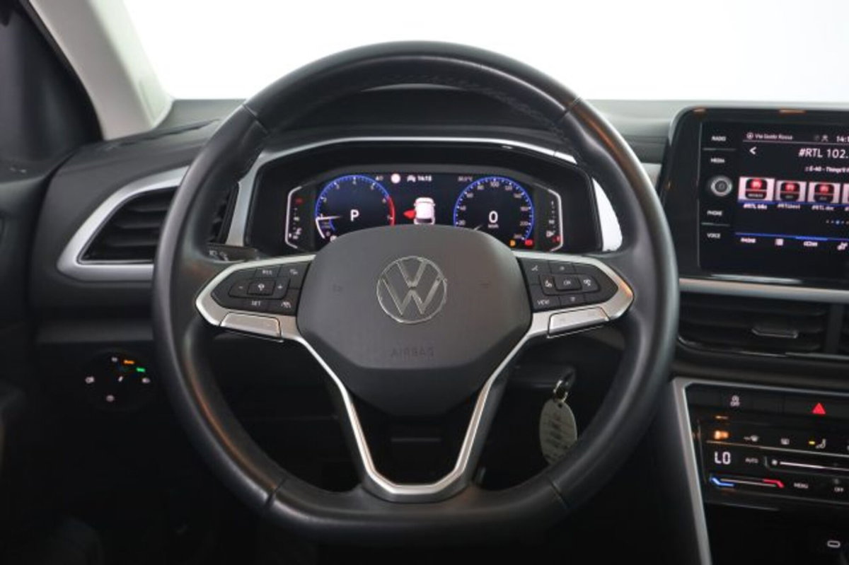 Volkswagen T-Roc 1.5 tsi Life dsg (5)