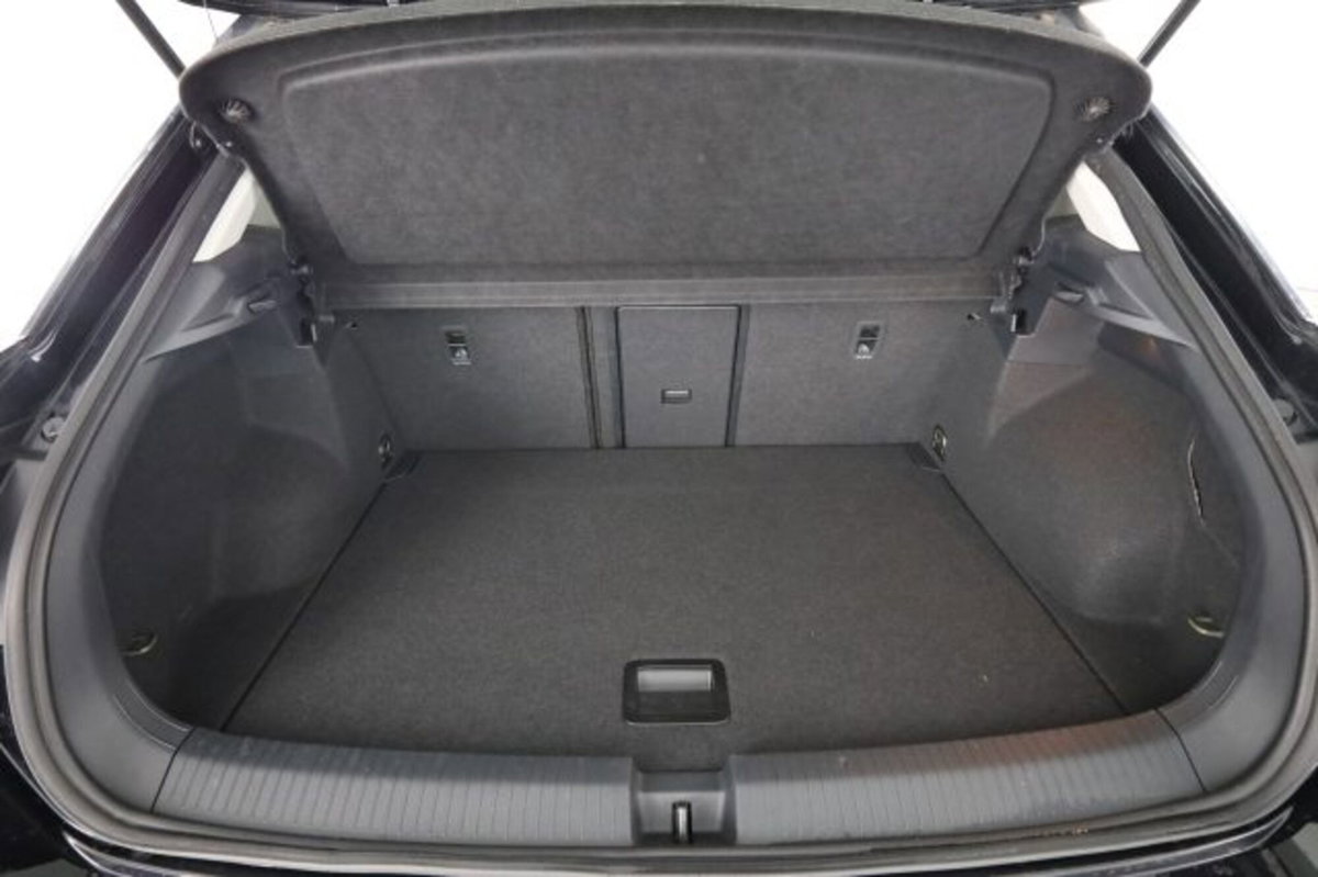 Volkswagen T-Roc 1.5 tsi Life dsg (6)
