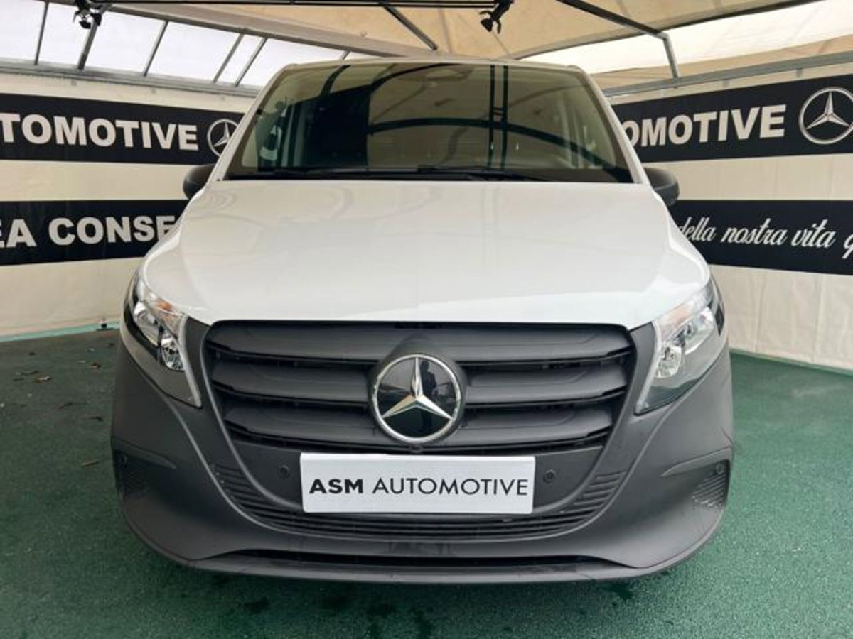 Mercedes-Benz Classe eVito Furgone 112 Furgone Long (2)