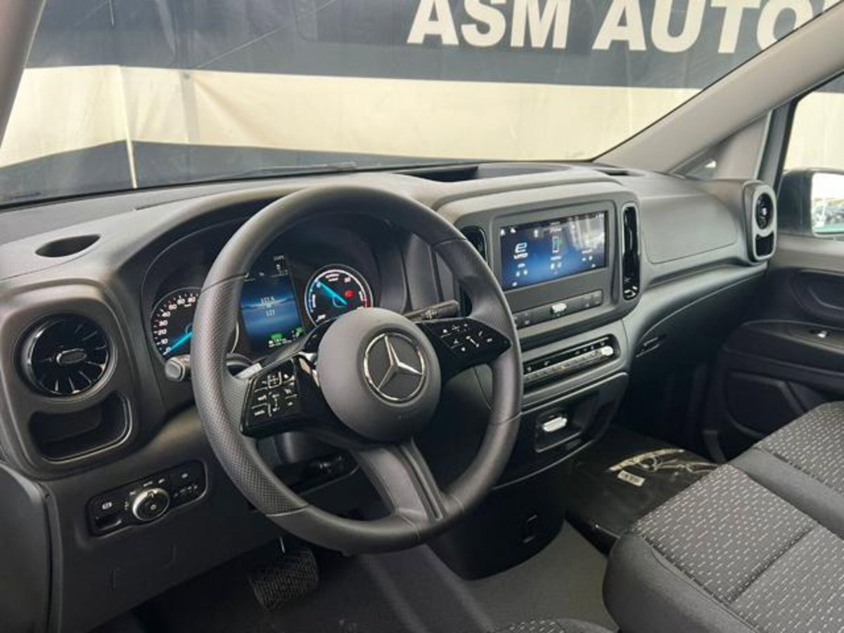 Mercedes-Benz Classe eVito Furgone 112 Furgone Long (7)