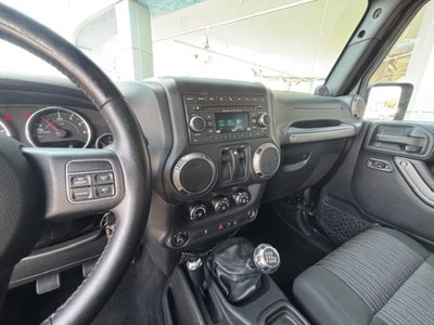 Jeep Wrangler 2.8 CRD DPF Sahara (14)