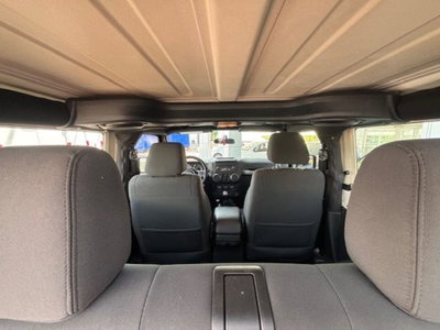 Jeep Wrangler 2.8 CRD DPF Sahara (7)