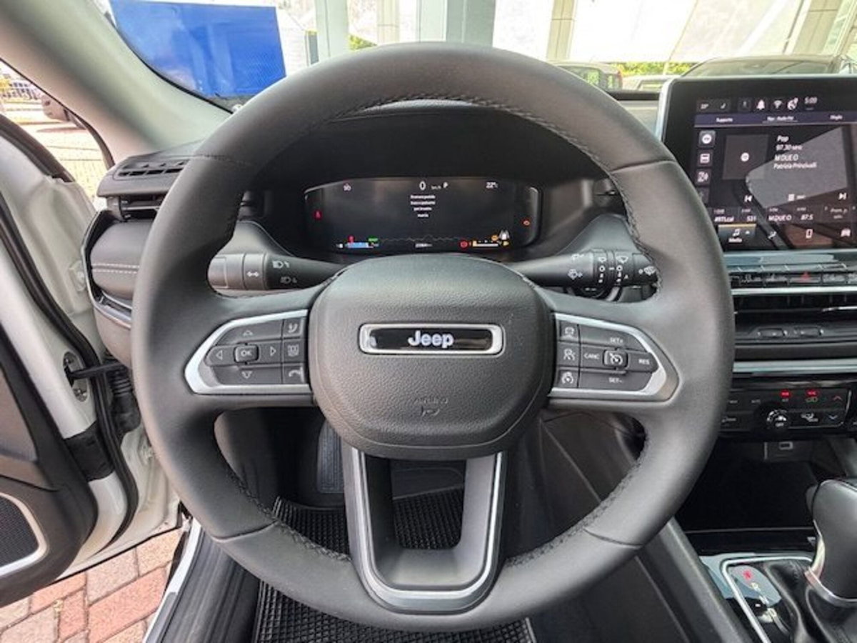 Jeep Compass 1.5 turbo t4 mhev Summit 2wd 130cv dct (14)