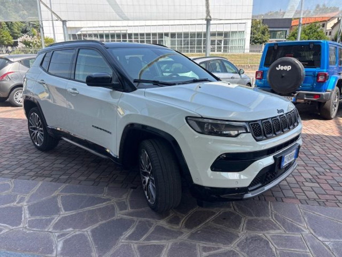 Jeep Compass 1.5 turbo t4 mhev Summit 2wd 130cv dct (3)