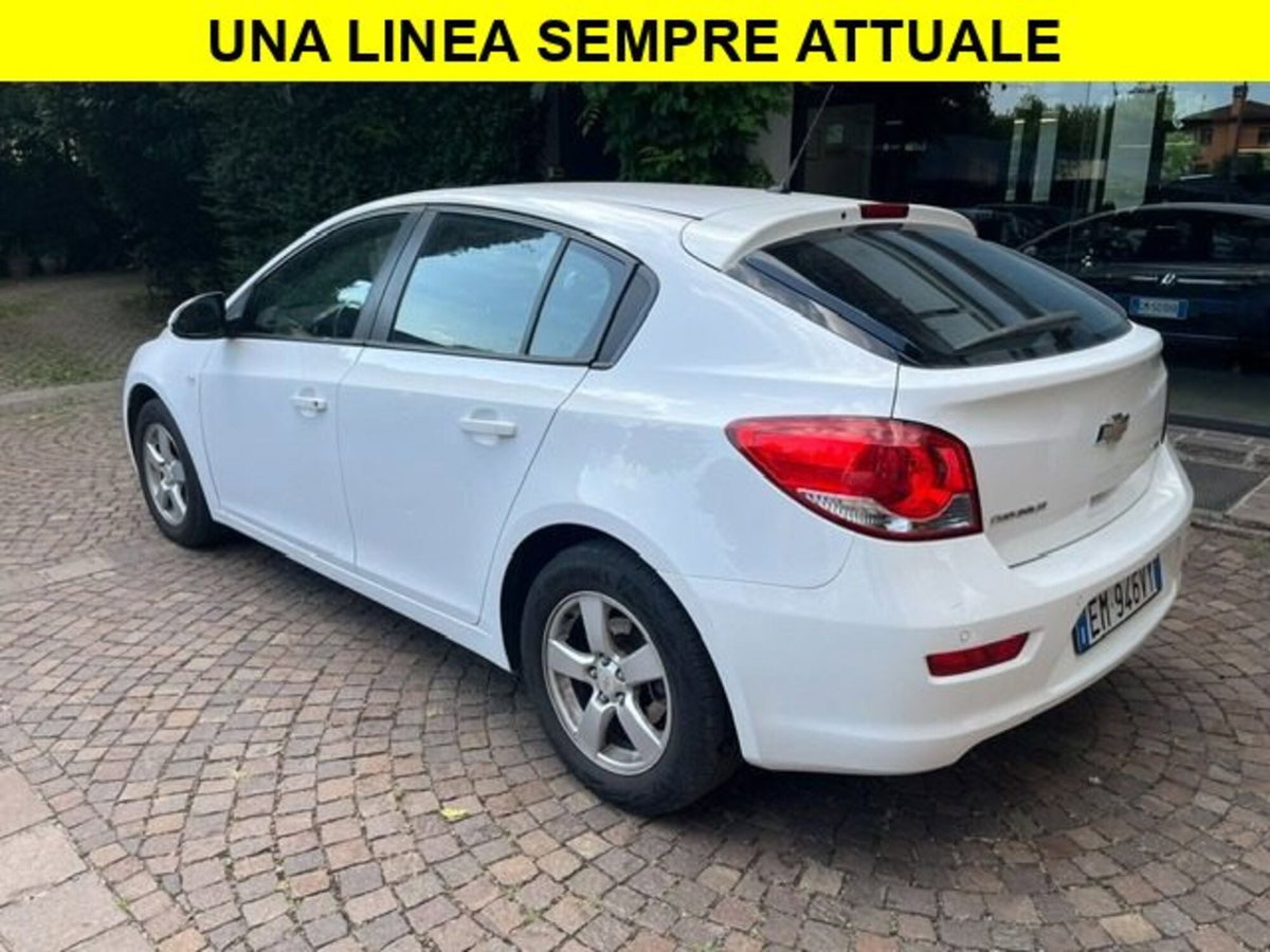 Chevrolet Cruze 1.8 5 porte LT GPL (2)
