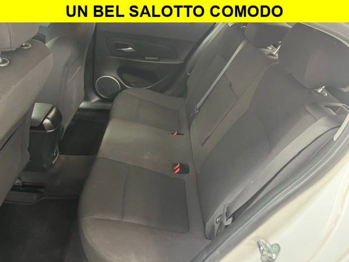 Chevrolet Cruze 1.8 5 porte LT GPL (8)
