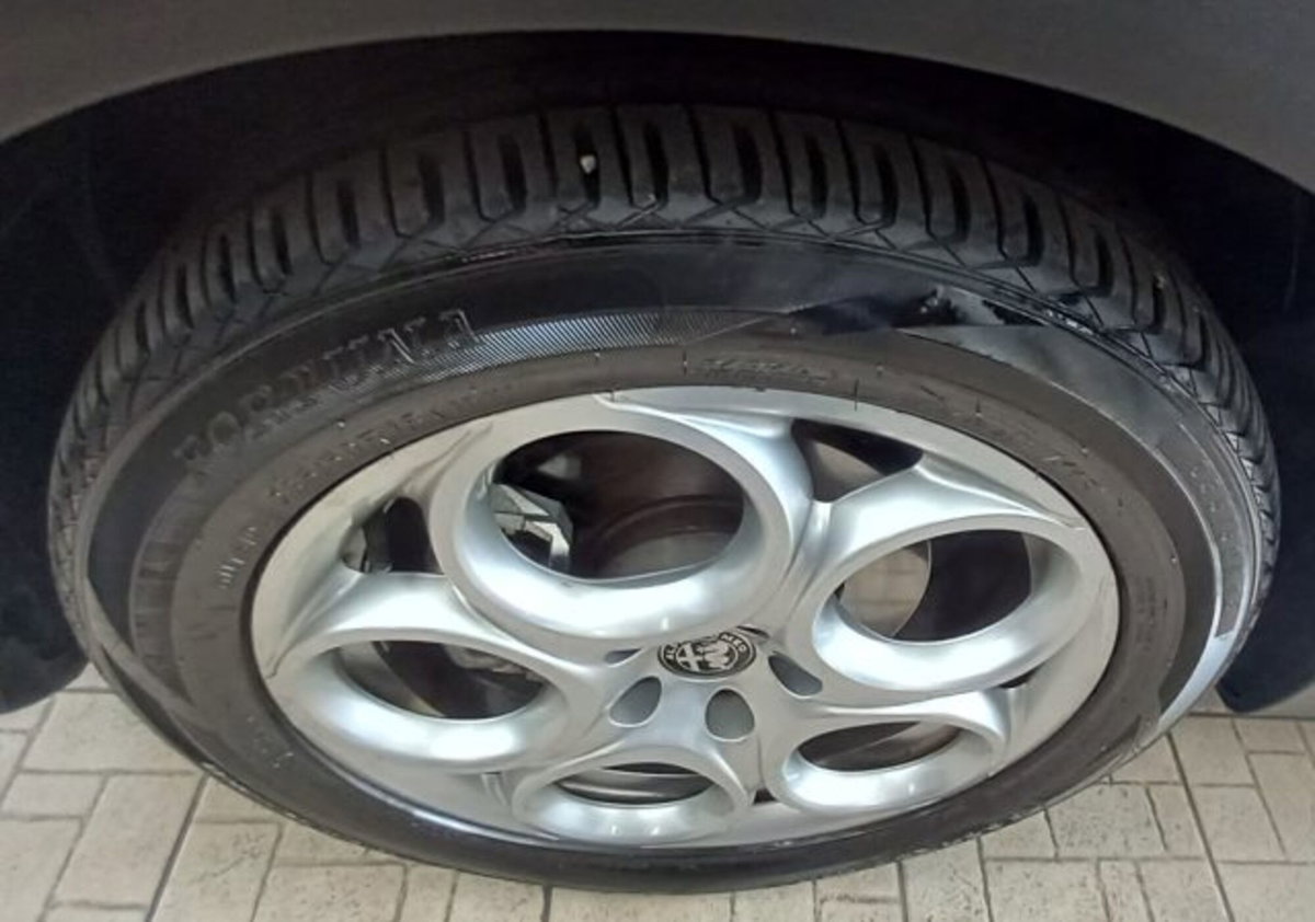 Alfa Romeo Tonale 1.6 Sprint 130cv tct6 (20)