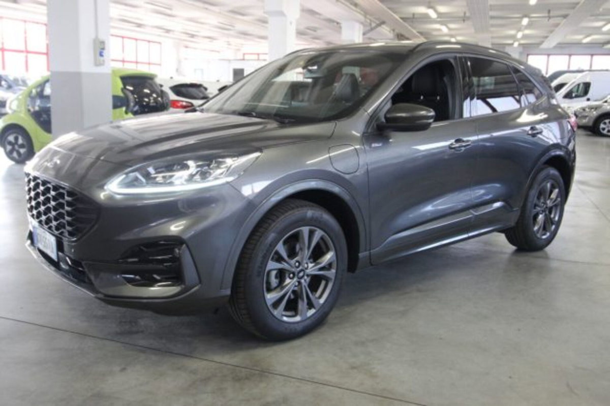 Ford Kuga 2.5 Plug In Hybrid 225 CV CVT 2WD ST-Line (2)
