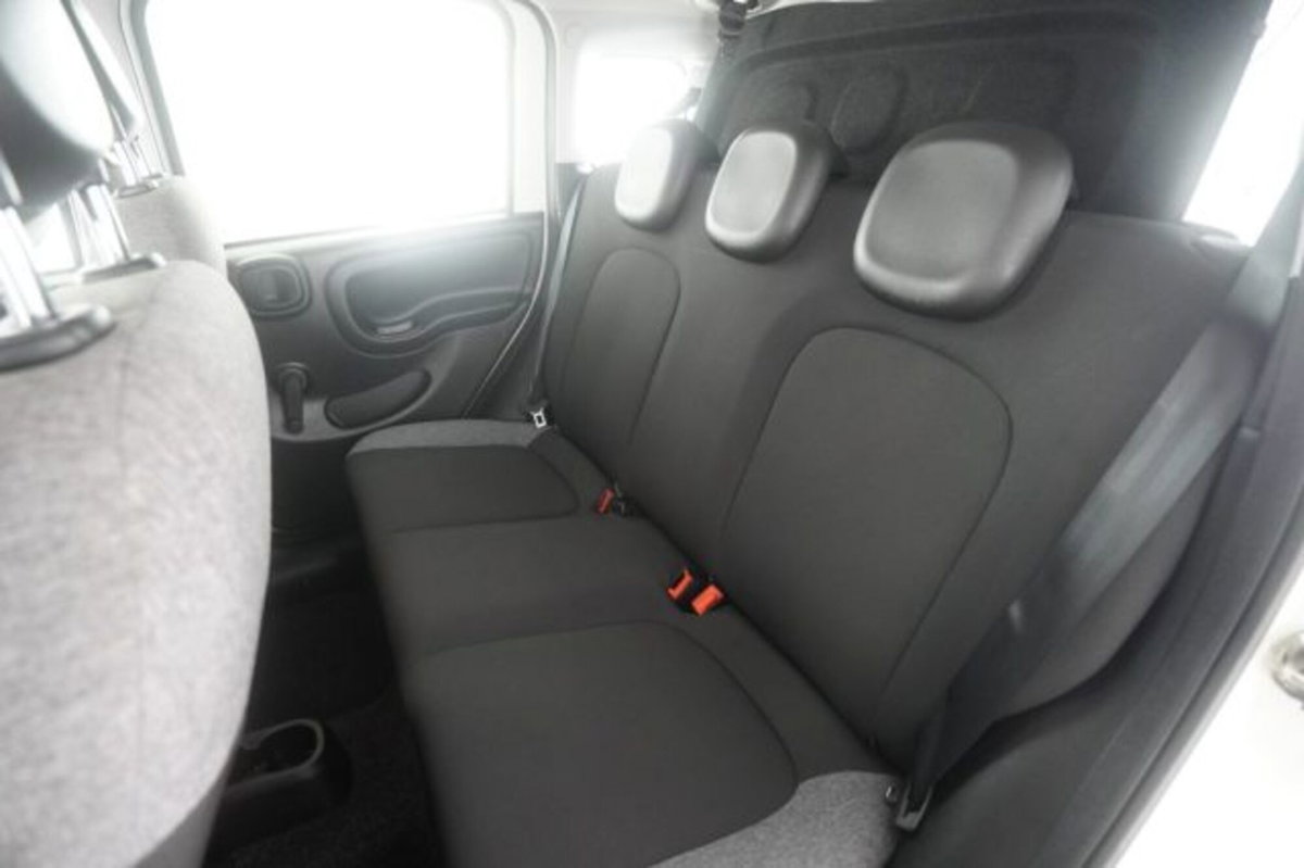 Fiat Panda 1.0 FireFly S&S Hybrid City Cross (10)