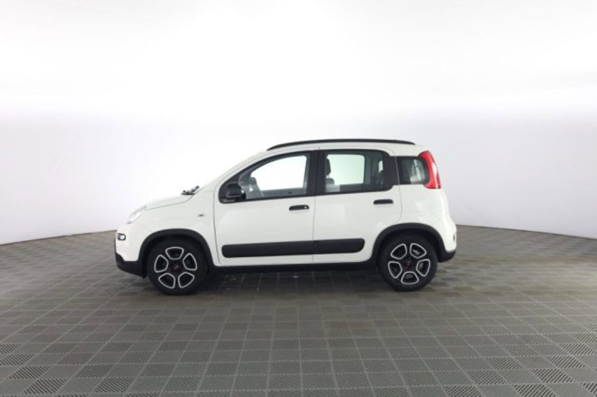 Fiat Panda 1.0 FireFly S&S Hybrid City Cross (7)