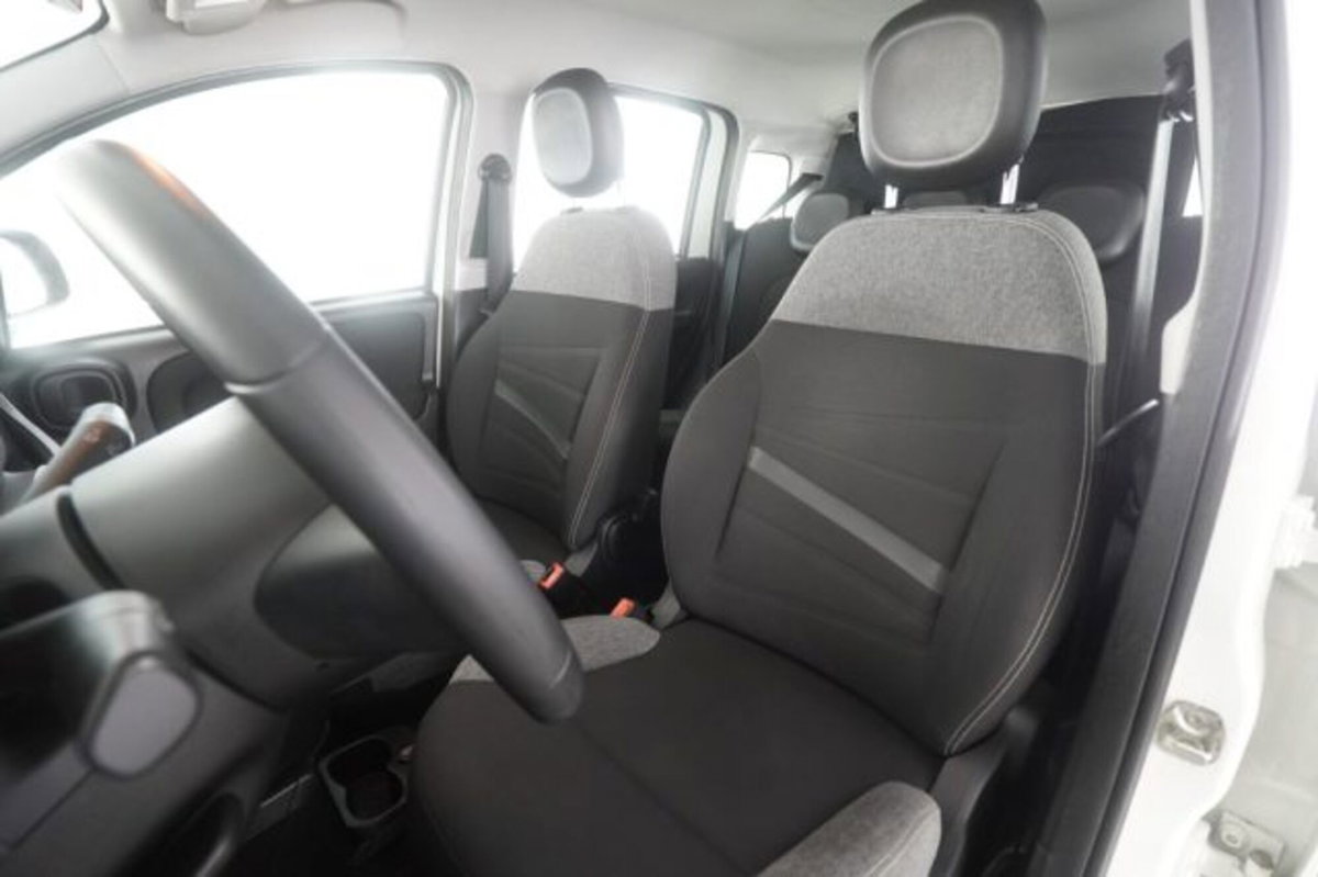 Fiat Panda 1.0 FireFly S&S Hybrid City Cross (9)