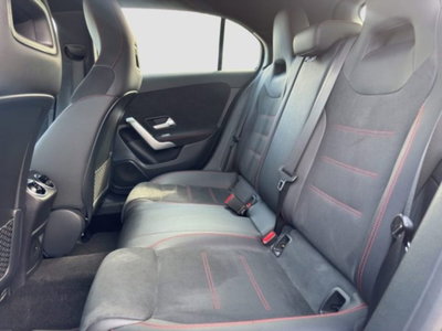 Mercedes-Benz Classe A 180 d Premium (10)