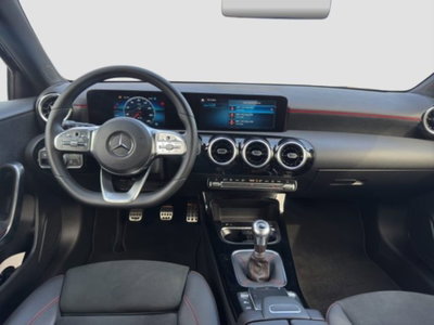 Mercedes-Benz Classe A 180 d Premium (11)