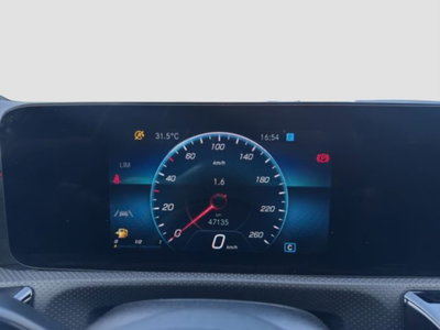 Mercedes-Benz Classe A 180 d Premium (14)