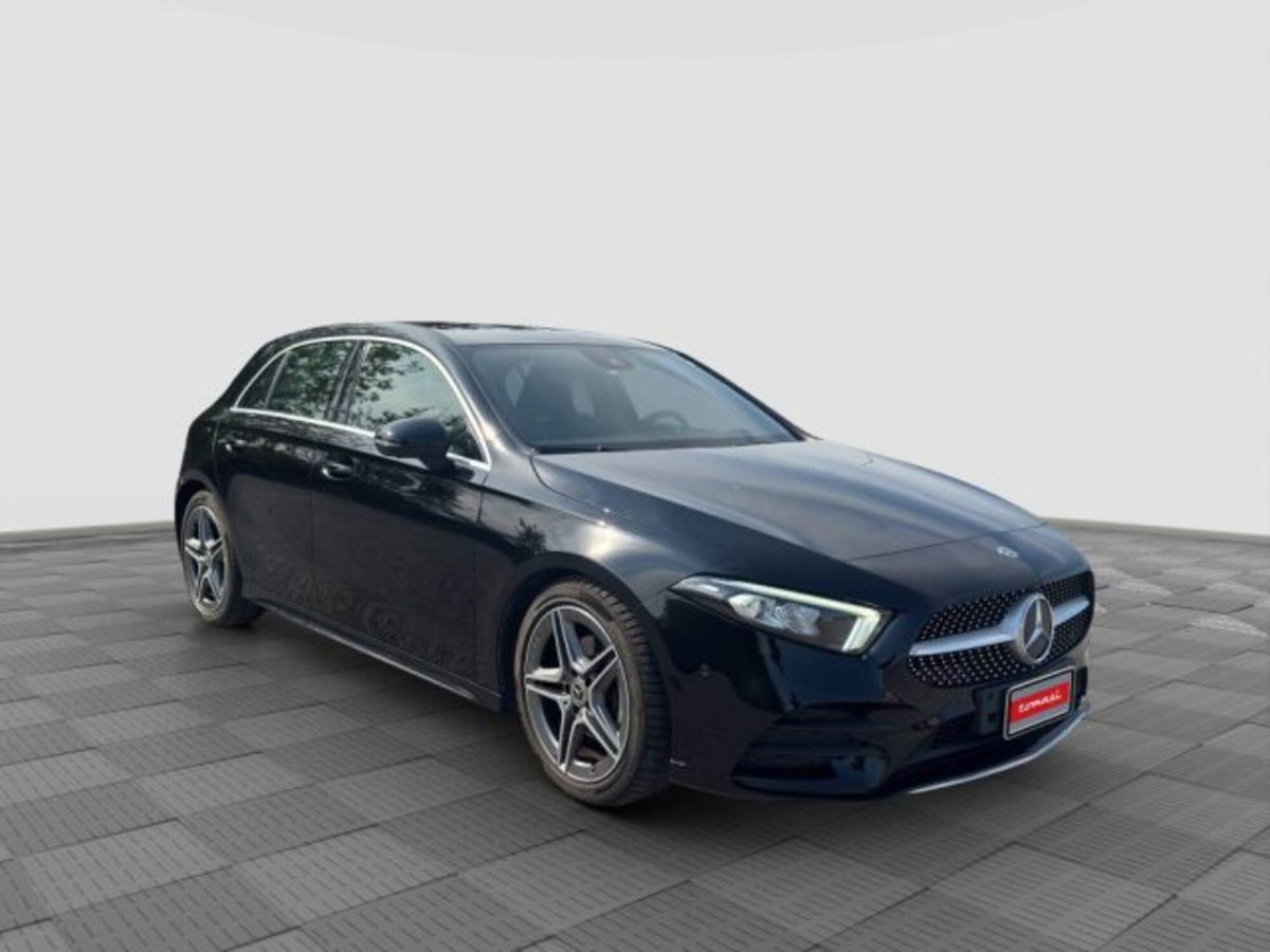 Mercedes-Benz Classe A 180 d Premium (7)