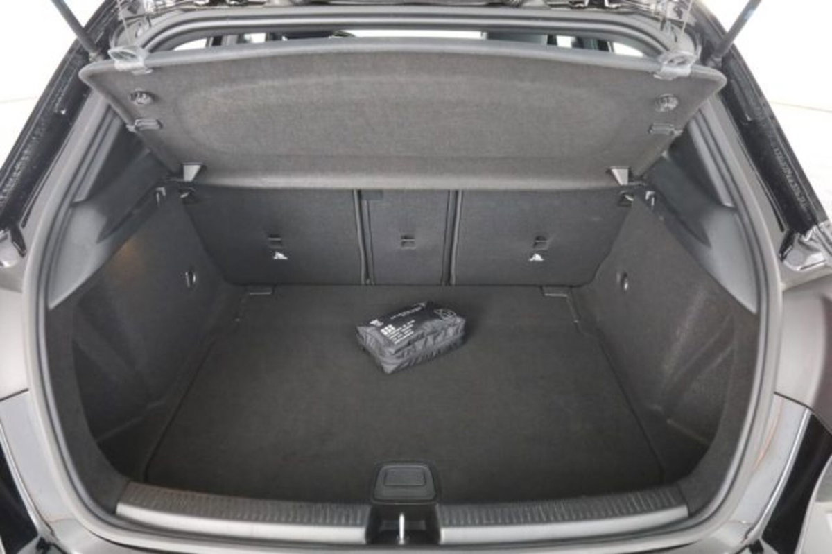Mercedes-Benz Classe A 180 d Automatic Business (6)
