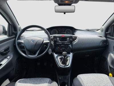 Lancia Ypsilon 1.2 69 CV 5 porte Elefantino Blu (12)