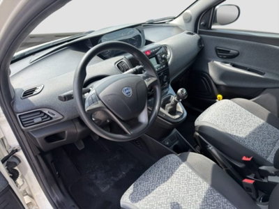 Lancia Ypsilon 1.2 69 CV 5 porte Elefantino Blu (9)