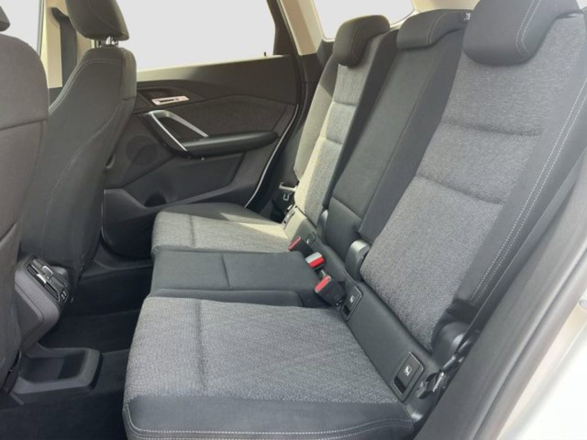 BMW X1 sDrive 18d Edition Essence (10)