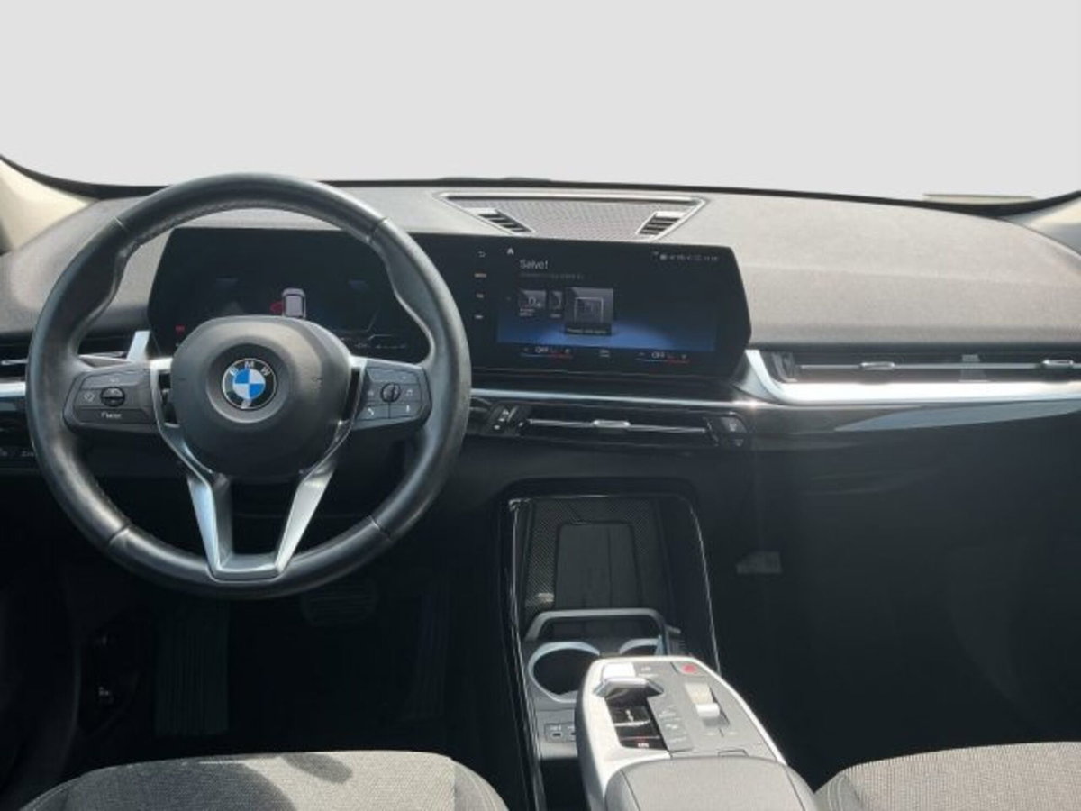 BMW X1 sDrive 18d Edition Essence (11)