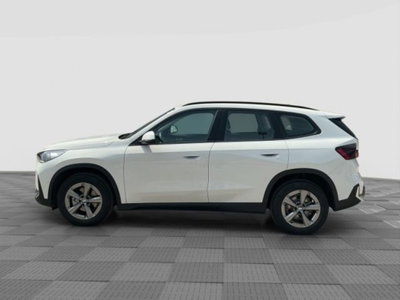 BMW X1 sDrive 18d Edition Essence (2)