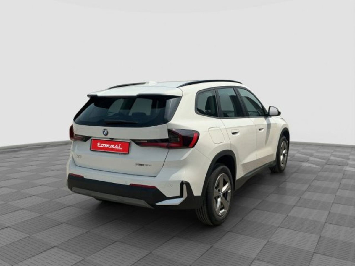 BMW X1 sDrive 18d Edition Essence (5)